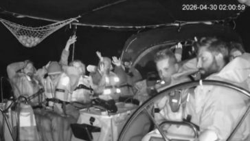 O nouă Flotilă Sumud anunţă că a fost încercuită ilegal de Marina israeliană în ape internaţionale la vest de Cipru şi că a pierdut legătura cu activişti propalestinieni de pe 11 dintre cele peste 50 de nave