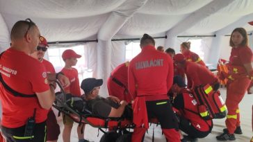 ISU Harghita: 19 participanţi la pelerinajul catolic de Rusalii, dintre care patru minori, au avut nevoie de îngrijiri medicale/ Sute de mii de credincioşi la Şumuleu Ciuc, între care şi preşedintele Ungariei, Sulyok Tamás – FOTO