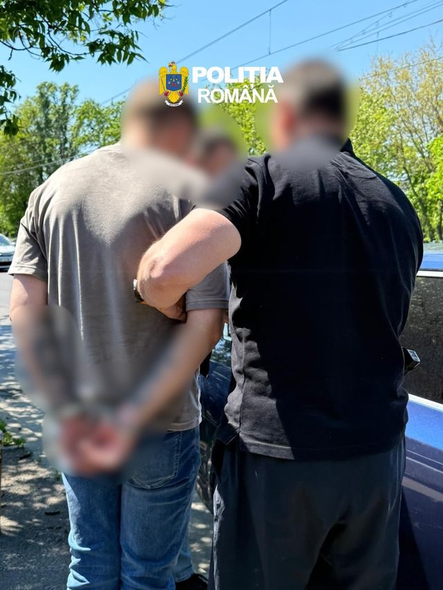 Bărbat cercetat de autorităţile din Islanda după ce ar fi exploatat o vulnerabilitate a sistemului unei instituţii bancare şi ar fi transferat ilegal bani, prins în România/ Prejudiciul, estimat la aproximativ 400.000 de euro