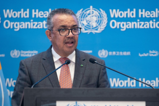 Şeful OMS ajunge în Republica Democratică Congo şi promite că focarul de Ebola „poate fi oprit”.