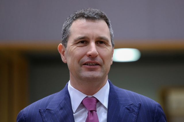 Tanczos Barna: De ce ar renunţa colegii de la PNL după ce au avut un premier care a acceptat în perioada cea mai grea? De ce ar face ei pasul înapoi, mai ales că vedem o creştere la PNL, o creştere de susţinere la domnul Bolojan?