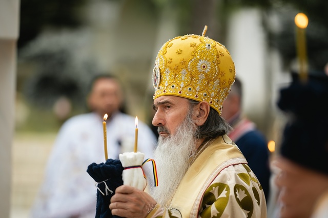 Martorul Petrică Leacşu din dosarul în care Arhiepiscopul Tomisului este judecat pentru cumpărare de influenţă şi-a retras declaraţia / El şi-a motivat gestul prin faptul că nu are încredere în Justiţia din România