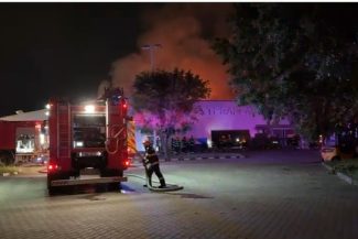 Incendiu la la depozitul TeraPlast din Chiajna – Valoarea pagubelor, estimată la 150.000 de euro / Anunţul companiei