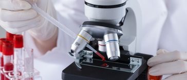 În premieră, cercetătorii au observat cum limfocitele T atacă celulele canceroase în interiorul tumorilor umane, folosind o tehnică avansată de imagistică