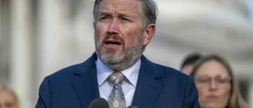 Kentucky votează în alegeri primare foarte urmărite Trump vs. Massie