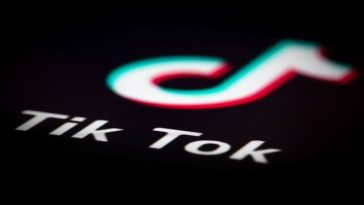 Uniunea Europeană pregăteşte măsuri împotriva TikTok şi Instagram, pentru ”designul care creează dependenţă” la copii