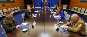 Oana Ţoiu, întrevedere cu preşedintele Comitetului Militar al NATO: Cei peste 20 de ani de când suntem membri NATO au sedimentat o încredere puternică a cetăţenilor în alianţa nord-atlantică, iar asta poate face faţă oricăror furtuni politice