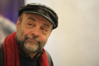Regizorul Gábor Tompa, despre spectacolul său „Hamlet”, optimist: „Teatrul poate reconcilia dacă nu cedează unor cerinţe superficiale şi de distracţie ieftină”