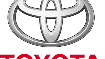 Profitul trimestrial al Toyota Motor s-a prăbuşit cu 49% din cauza tarifelor americane şi a concurenţei chineze