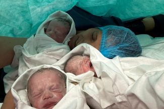 Tripleţi născuţi la Maternitatea Bega din Timişoara/ Darko, Milan şi Deian au avut împreună, la naştere, aproape 6 kilograme