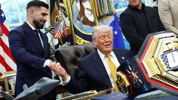 „Nu-i rău, nu-i aşa?…”: Donald Trump dezvăluie scena luptei de MMA organizate de UFC pe peluza Casei Albe