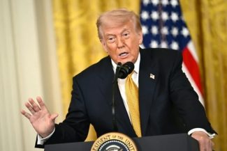 Rubio şi Papa american joacă cartea concilierii