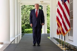 Trump anunţă un armistiţiu de trei zile, începând de sâmbătă, şi un schimb de câte 1.000 de prizonieri între Rusia şi Ucraina. ”Să sperăm că ăsta e începutul sfârşitului unui război foarte lung, sângeros şi greu”
