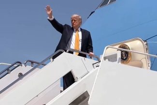 Trump anunţă că-i va cere lui Xi ”să deschidă” China întreprinderilor americane
