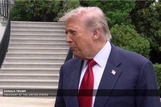 Trump spune că „ar putea” să transfere trupele americane din Germania în Polonia