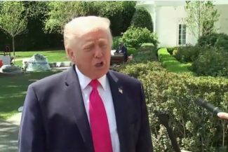 Trump afirmă că armistiţiul cu Iranul e „pe aparate”, după ce a respins răspunsul Teheranului. El califică contrapropunerea iraniană drept o „mizerie”. Iranul ceruse încetarea blocadei, despăgubiri şi suveranitate asupra Strâmtorii Ormuz