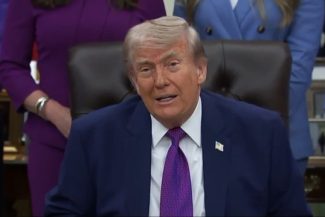 Iranul este pregătit ”să dea o lecţie” SUA, în caz de agresiune, îi răspunde preşedintele Parlamentului iranian, Mohammad Bagher Ghalibaf, principalul negociator, lui Trump. ”Nu există alternativă” la ”propunerea în 14 puncte” a Iranului în vederea opriri