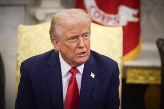 Cuba, o „ţară eşuată”, solicită ajutor, afirmă Trump. El anunţă că va purta discuţii cu Havana
