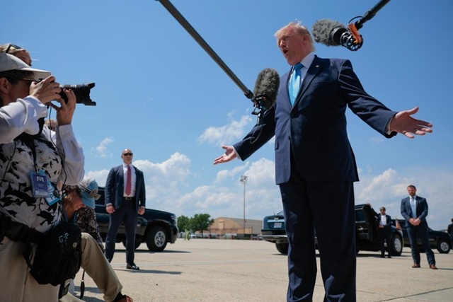 Trump anunţă pe Truth Social trimiterea a 5.000 de militari americani ”suplimentari” în Polonia