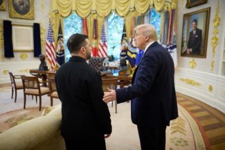 Zelenski i-a scris lui Trump pentru a-i cere mai multe rachete antiaeriene