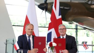 Marea Britanie şi Polonia semnează un tratat de apărare care se va concentra pe apărarea împotriva Rusiei