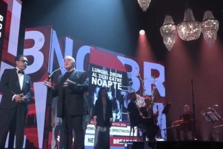 Gala Premiilor UNITER – „Lungul drum al zilei către noapte”, producţie Teatrul Naţional „Radu Stanca” Sibiu, a fost desemnat Cel mai bun spectacol