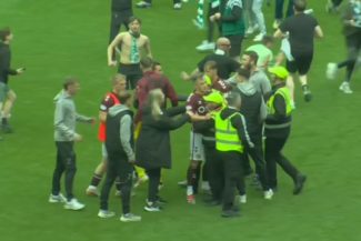 Scoţia: Doi poliţişti grav răniţi şi paisprezece arestaţi la Glasgow, după meciul decisiv pentru titlu, dintre Celtic şi Hearts