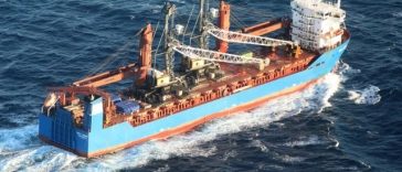 CNN: O navă rusă s-a scufundat în circumstanţe misterioase în apropierea coastelor Spaniei. Este posibil să fi transportat reactoare nucleare pentru submarine către Coreea de Nord