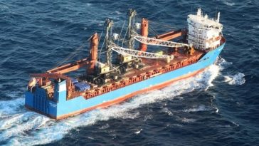 CNN: O navă rusă s-a scufundat în circumstanţe misterioase în apropierea coastelor Spaniei. Este posibil să fi transportat reactoare nucleare pentru submarine către Coreea de Nord