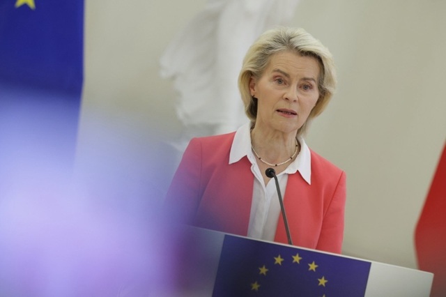 Dronă prăbuşită în Galaţi – Ursula von der Leyen: Războiul de agresiune al Rusiei a depăşit încă o linie roşie/ Suntem pe deplin solidari cu România şi cu cetăţenii săi/ Pregătim cel de-al 21-lea pachet de sancţiuni împotriva Rusiei