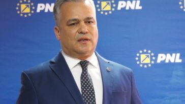 Prim-vicepreşedintele PNL Adrian Veştea: PNL trebuie să se reaşeze la masa negocierilor cu partidele proeuropene şi să identifice soluţii pentru a continua guvernarea / Datoria noastră nu este să ne retragem demonstrativ