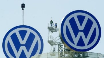 Familiile care controlează Volkswagen cer restructurarea grupului după scăderea profitului