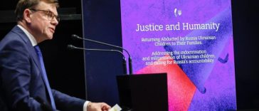 Germania se declară „pregătită” pentru discuţii despre reducerea trupelor americane, dar o retragere masivă „nu se pune deloc în discuţie”, dă asigurări ministrul de externe / De ce au SUA baze militare în Germania