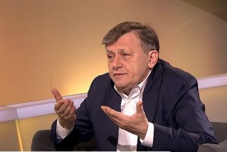 Crin Antonescu nu crede în ”parada” PNL care a anunţat că va trece în Opoziţie: Vor să pună o presiune maximă asupra lui Nicuşor Dan/ Domnul Bolojan şi susţinătorii săi ştiu foarte bine că le este necesar să rămână la putere