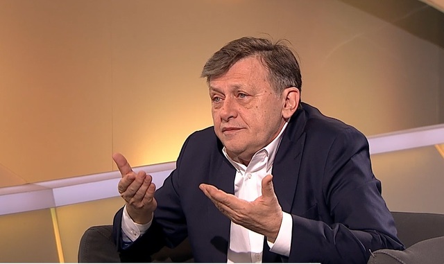 Crin Antonescu nu crede în ”parada” PNL care a anunţat că va trece în Opoziţie: Vor să pună o presiune maximă asupra lui Nicuşor Dan/ Domnul Bolojan şi susţinătorii săi ştiu foarte bine că le este necesar să rămână la putere