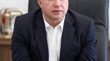 Dronă prăbuşită în Galaţi – Primarul Galaţiului spune că structura blocului nu este afectată, din ce s-a văzut cu lanternele. Este aşteptat un raport / Situaţia adăposturilor antiaeriene din oraş este foarte bună