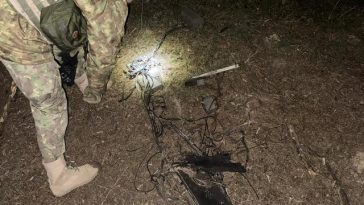 Dronă prăbuşită în Galaţi – Ministerul Apărării: De la începutul războiului, în 47 de situaţii au fost identificate fragmente de drone pe teritoriul României, 12 doar în acest an