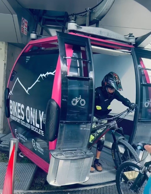 1 Mai  – De vineri se deschid trasee de mountain bike la Sinaia