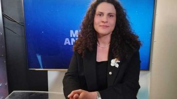 Medicul Denisa Petrescu: Fetele întotdeauna erau cu un consum mai redus de astfel de substanţe, de tutun, de alcool, însă încep să egaleze pe alocuri chiar să depăşească băieţii