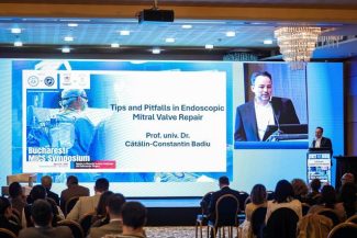Dr. Cătălin Badiu: Le spun colegilor mai tineri – În fiecare zi targetul lor trebuie să fie vârfurile cele mai înalte/ Dr. Badiu a adus pentru ei la Bucureşti elita chirurgiei cardiovasculare mondiale – FOTO