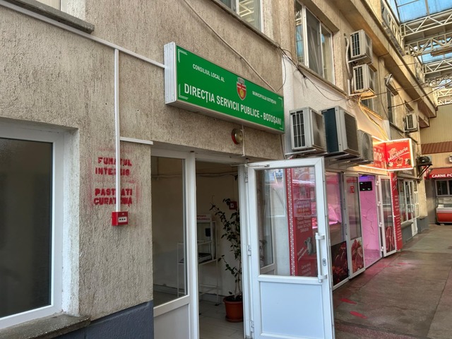 Percheziţii la Direcţia Servicii Publice Botoşani, dar şi la sediile unor firme şi persoane fizice – Cinci suspecţi, acuzaţi că au primit bani pentru a redistribui locuri de veci altor persoane decât celor care le-au concesionat