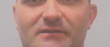 Bihor: Amplă operaţiune de căutare a bărbatului suspectat că a ucis-o pe fata de 18 ani / Anchetatorii au publicat fotografia suspectului / Are 39 de ani şi este căutat cu sprijinul câinilor de urmă, al dronelor şi al unui elicopter
