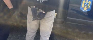Bătrân de 76 de ani din Zalău, agresat în propria curte cu un cuţit de un bărbat care ulterior a fugit / Victima a fost transportată la spital / Agresorul a fost găsit la el acasă / Dosar penal de tentativă de omor