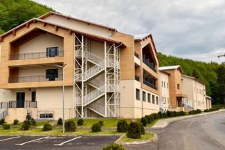 Vrancea – Complex balnear construit de la zero în ultimii 35 de ani, la Vizantea /  Staţiunea, cu o istorie balneară ce datează de la sfârşitul secolului al XIX-lea, a fost distrusă în timpul celui de-al Doilea Război Mondial şi apoi abandonată – FOTO