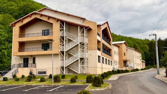 Vrancea – Complex balnear construit de la zero în ultimii 35 de ani, la Vizantea /  Staţiunea, cu o istorie balneară ce datează de la sfârşitul secolului al XIX-lea, a fost distrusă în timpul celui de-al Doilea Război Mondial şi apoi abandonată – FOTO