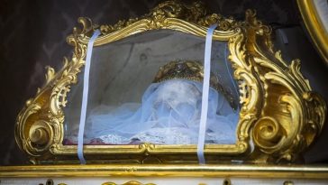 Craniul unei sfinte, furat în plină zi în Cehia