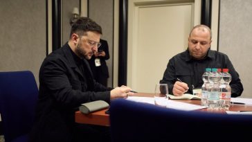 POLITICO: Zelenski l-a trimis pe şeful echipei de negociatori în SUA pentru noi discuţii de pace
