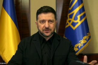 Zelenski denunţă „cinismul absolut” al Rusiei, care solicită un armistiţiu în timp ce îşi continuă atacurile soldate cu morţi