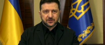 Zelenski denunţă „cinismul absolut” al Rusiei, care solicită un armistiţiu în timp ce îşi continuă atacurile soldate cu morţi