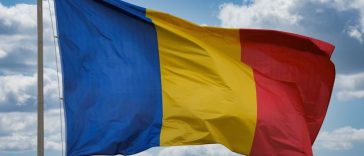 Ziua Românilor de Pretutindeni – Nicuşor Dan: Milioanele de români care trăiesc departe de casă poartă cu ei identitatea şi valorile unui popor puternic, mândru şi rezilient / Bolojan: România trebuie să rămână aproape de cetăţenii săi oriunde s-ar afla